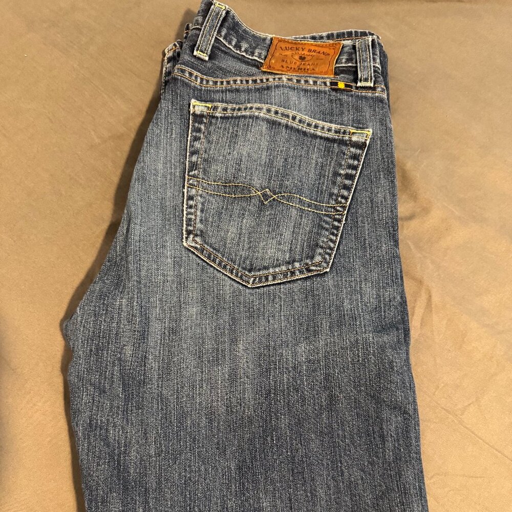 Lucky Brand Blue Jeans – Classic Straight Leg Denim, Men’s